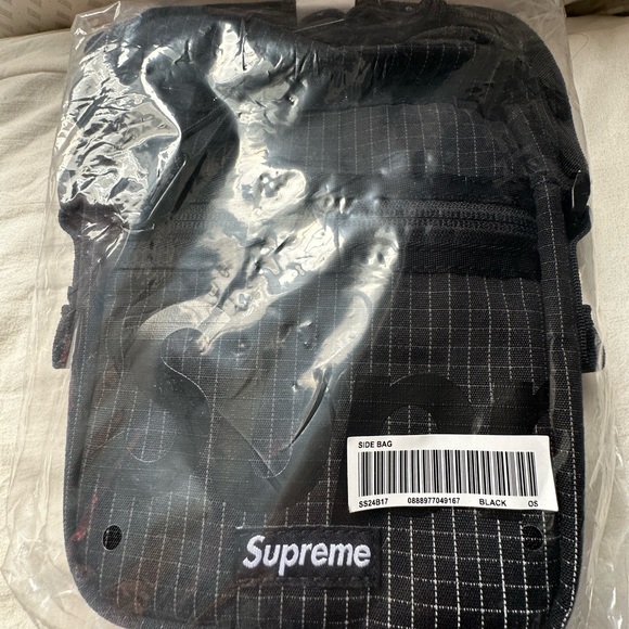 NEW Supreme Crossbody Shoulder Bag - Picture 12 of 12